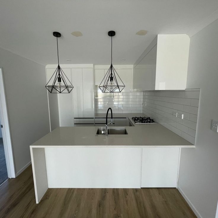 334134 - Image 7